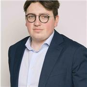 Professeur pour cours de maths convenant à tous niveau (collège, lycée)